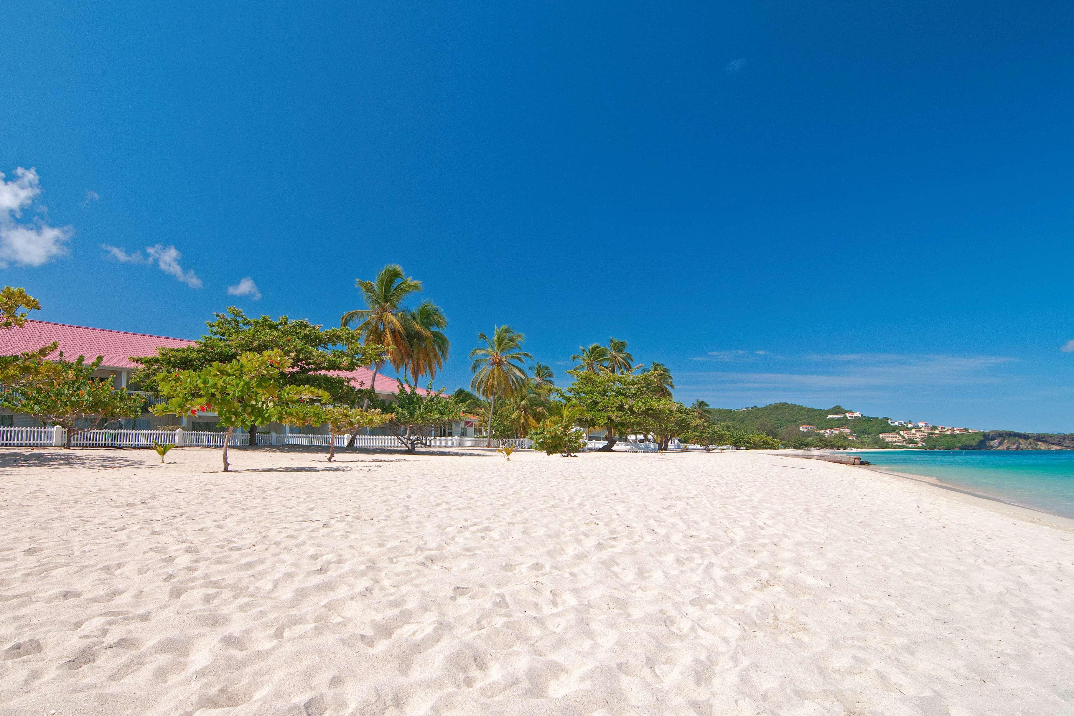 Radisson Grenada Beach Resort Grand Anse Bagian luar foto