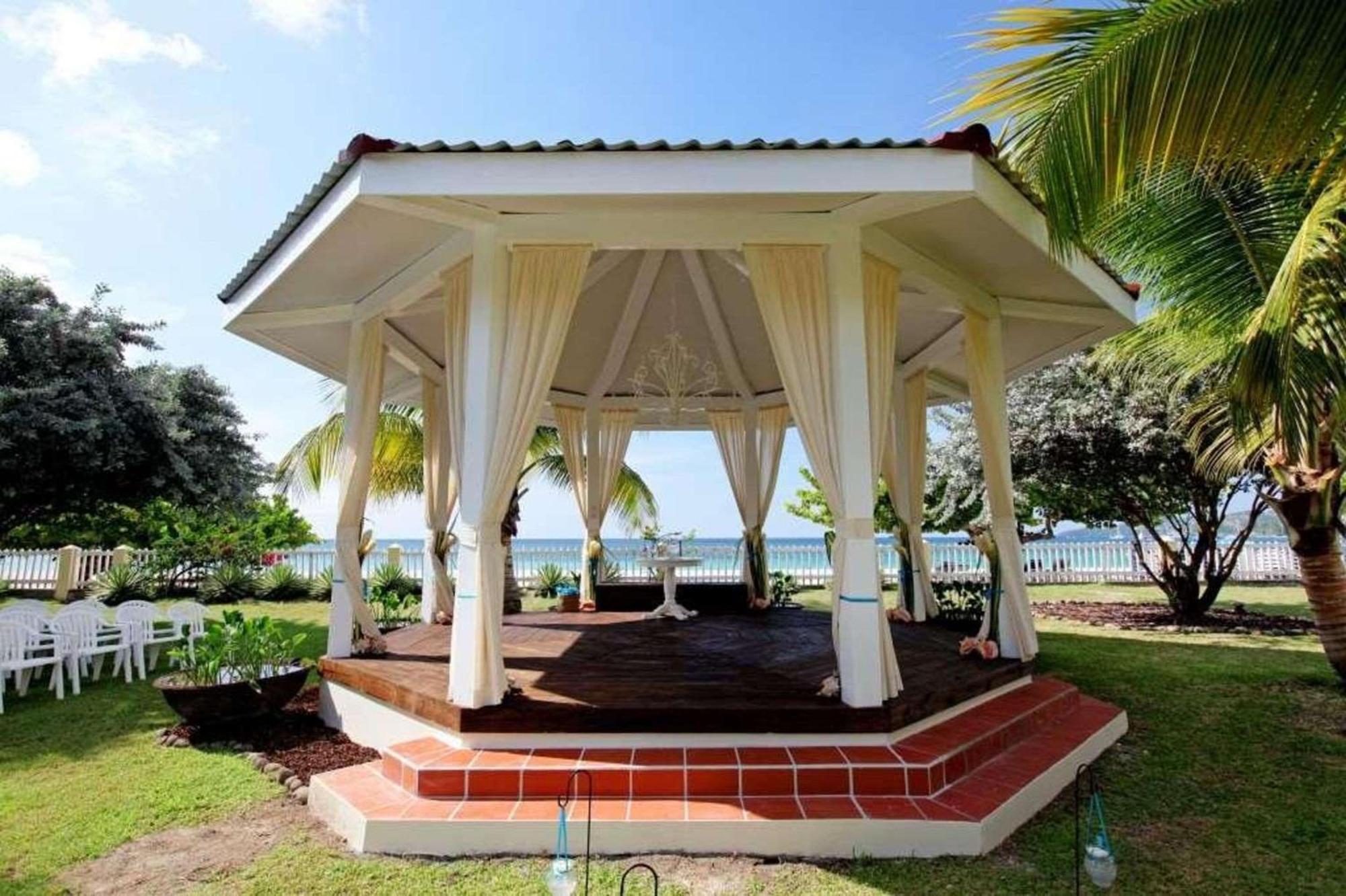 Radisson Grenada Beach Resort Grand Anse Bagian luar foto