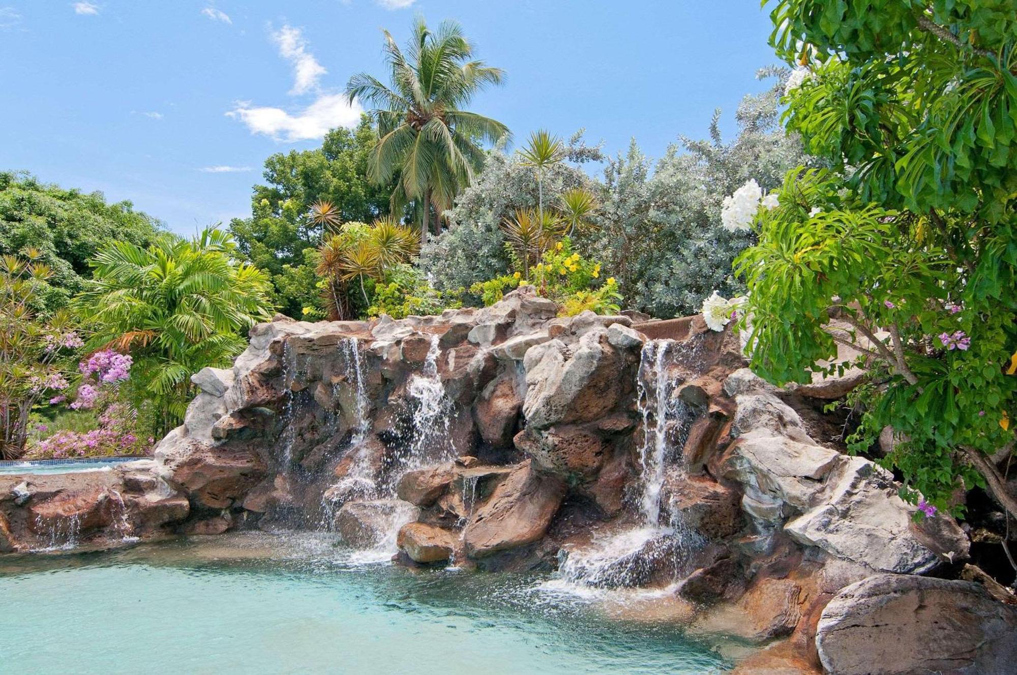 Radisson Grenada Beach Resort Grand Anse Bagian luar foto